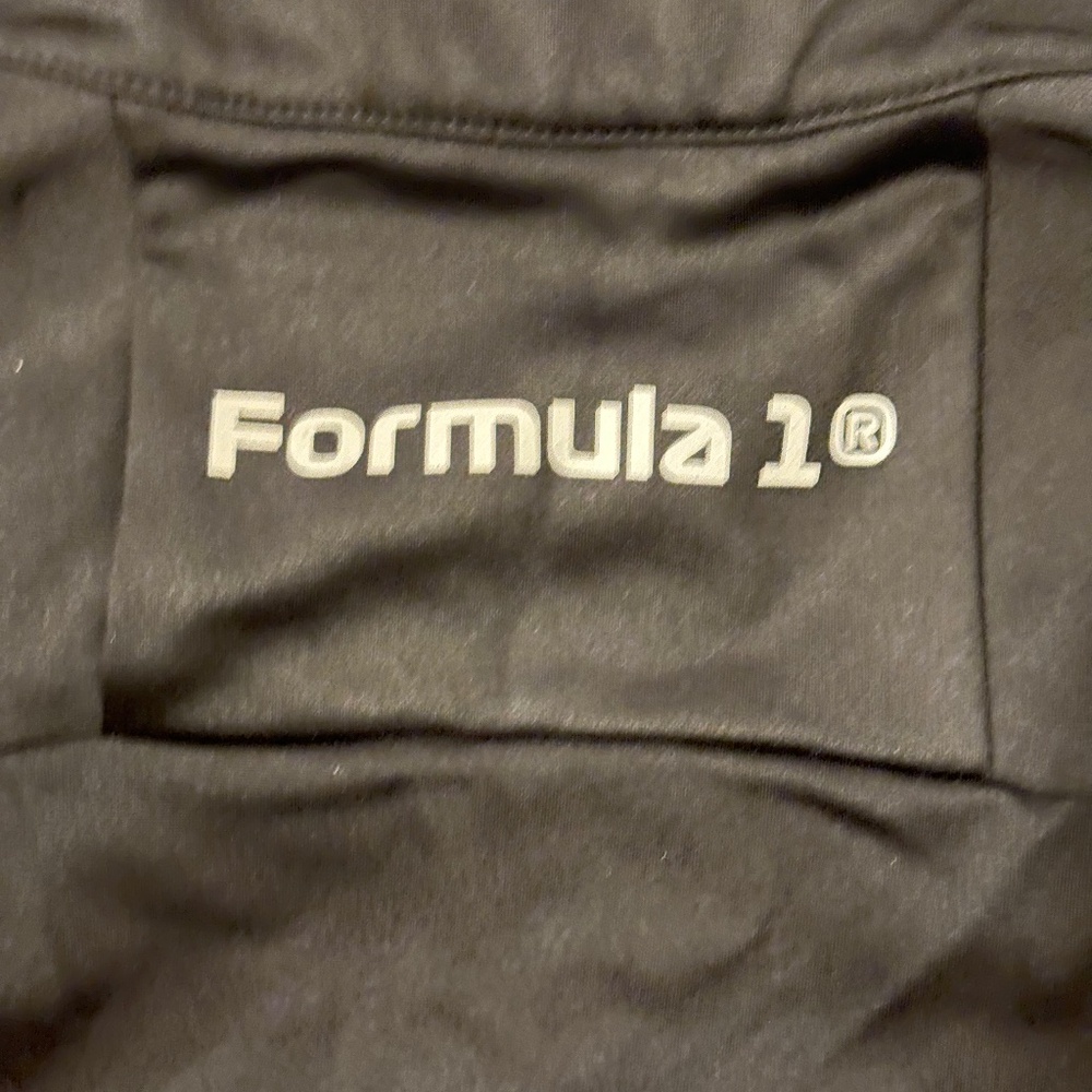 F1 Formula One 3/4 zip XL new with tag